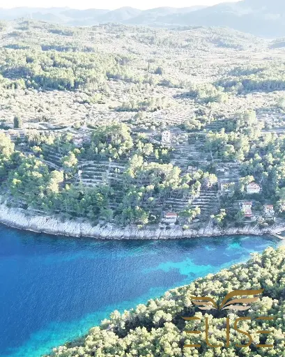 MEHRERE BAUGRUNDSTÜCKE MIT EINER GESAMTFLÄCHE VON 6.160 m² – BUCHT ŽUKOVA