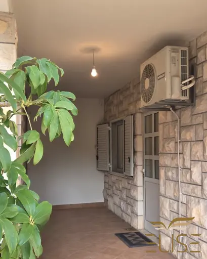 STEINHAUS IN ERSTER REIHE AM MEER – BUCHT BRNA / SÜDSEITE DER INSEL KORČULA